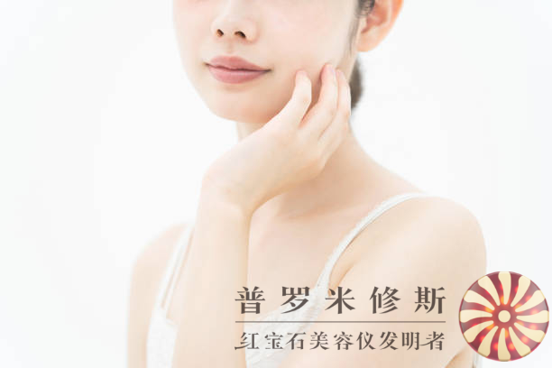 法令紋煩惱？這些美容儀讓你告別歲月痕跡！