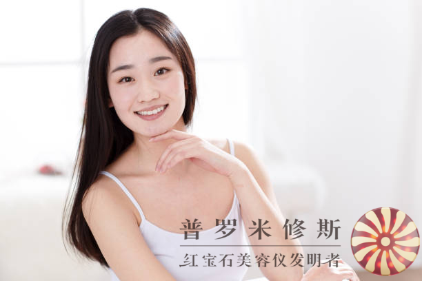 法令紋用什么美容儀最受歡迎？科技助你抗衰老！